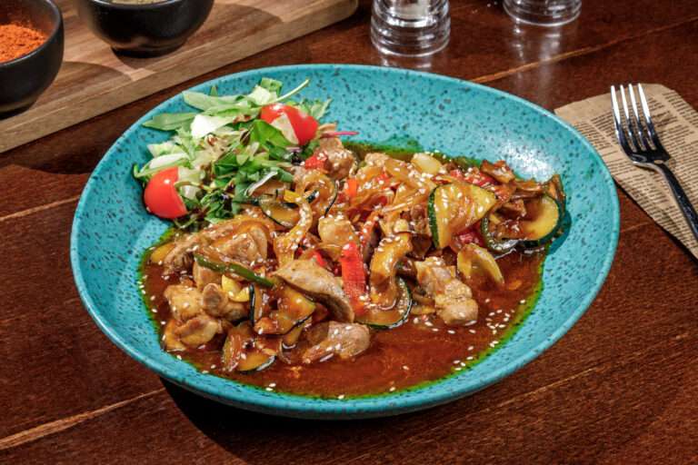 Tigaie de porc picanta 300 g