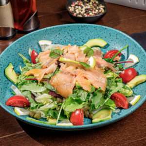Salata cu somon afumat 300 g