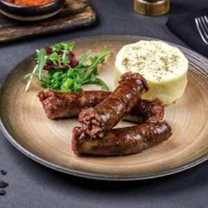 Carnacior de Black Angus si porc la gratar cu piure de cartofi